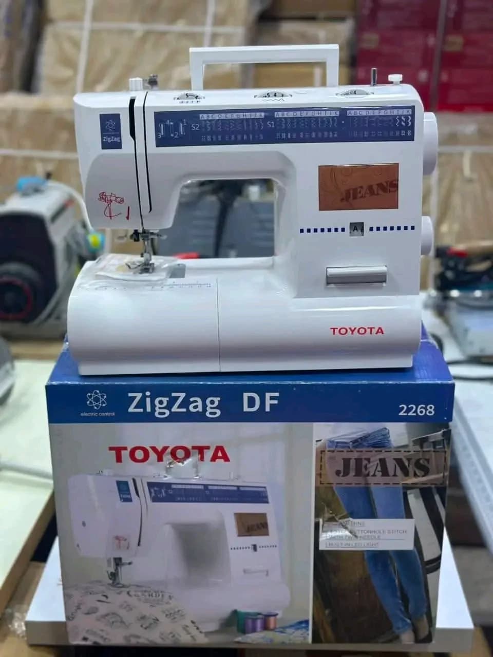 ماكينة خياطة Toyota ZigZag DF 2268